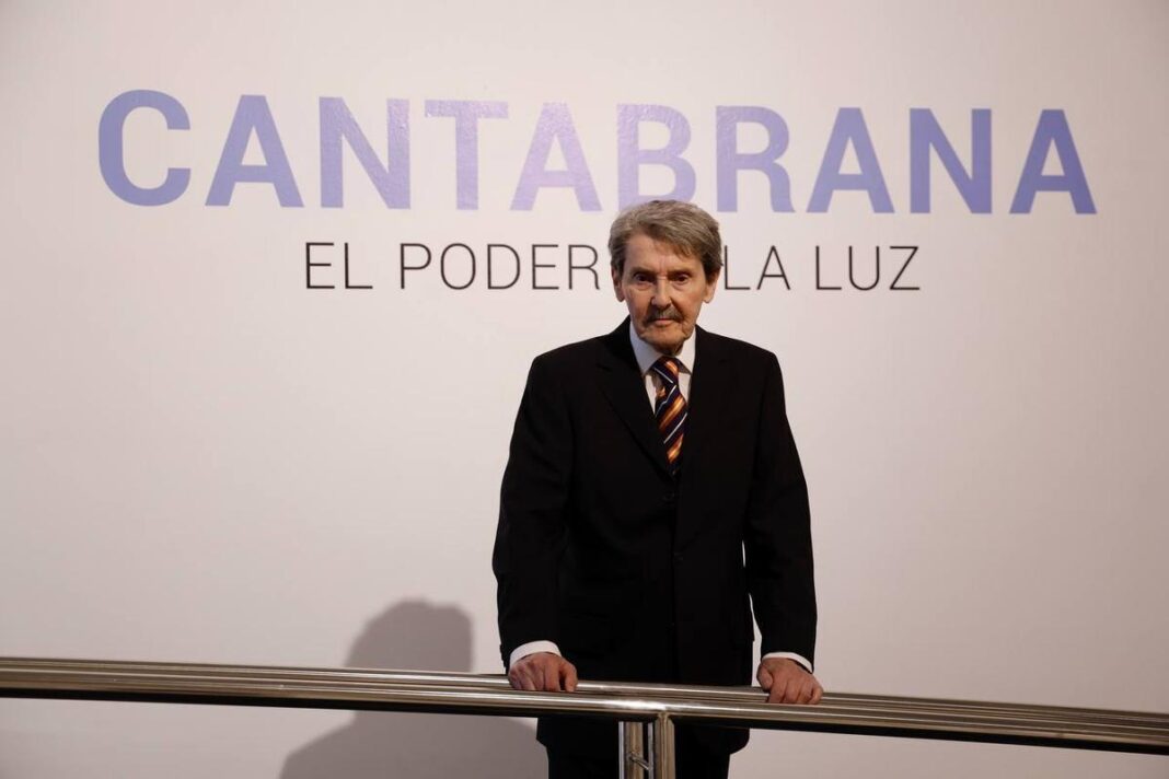 juan-cantabrana-recorre-su-obra-en-‘el-poder-de-la-luz’