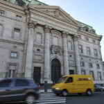 503123-el-banco-nacion-en-la-vidriera