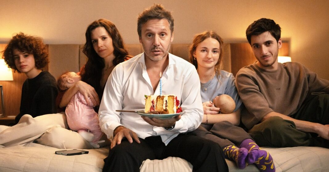 2124523-daniel-burman-de-netflix-a-flow-acaba-de-estrenar-las-maldiciones-y-ahora-se-prueba-c68d44209ad015